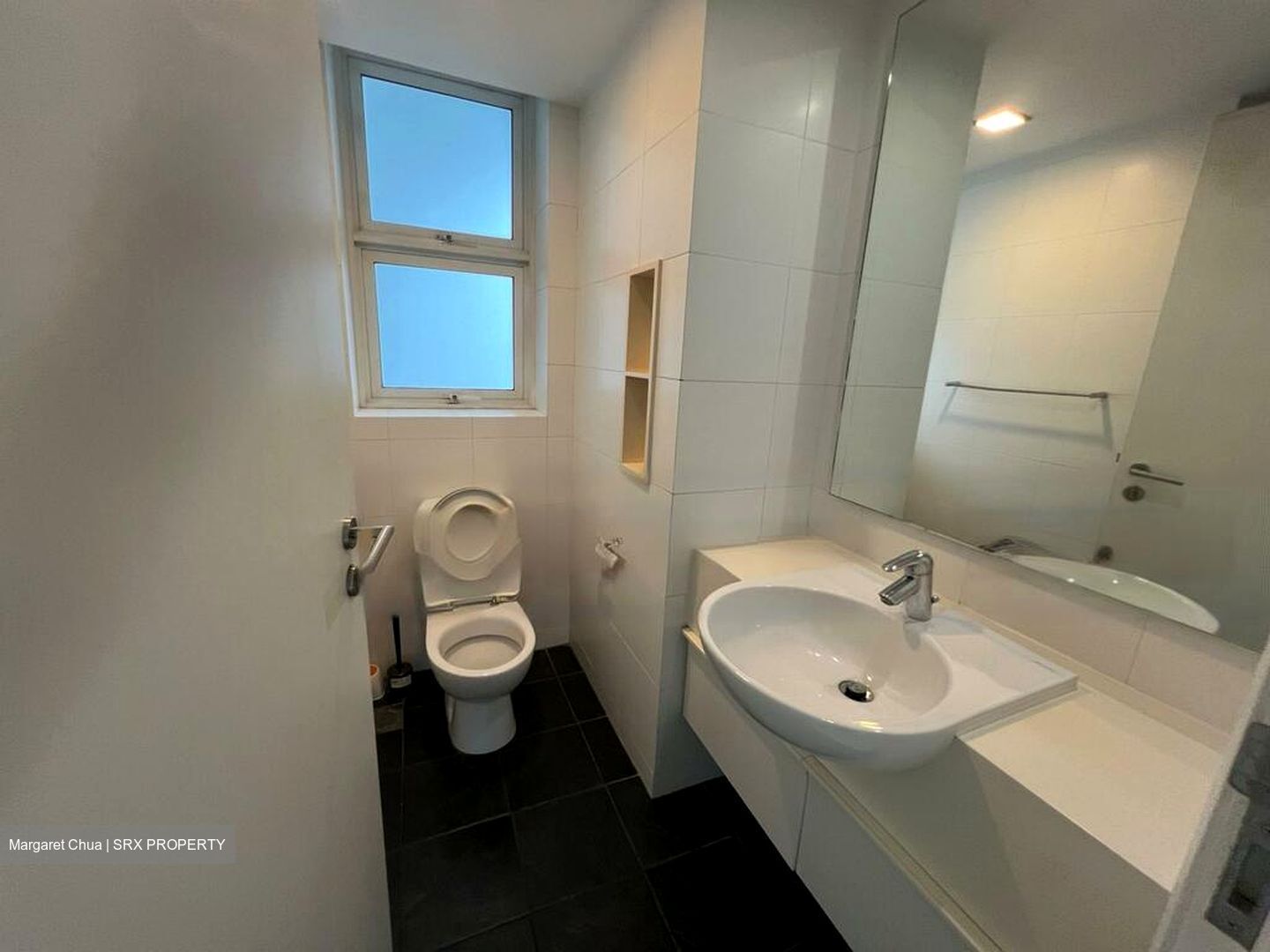 The Esparis (D18), Condominium #467367711